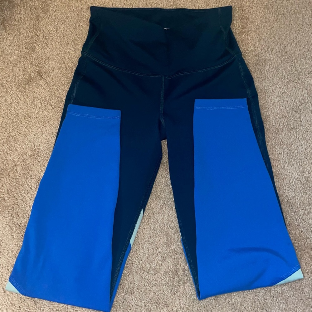 Blue Color-Block Athletic Leggings